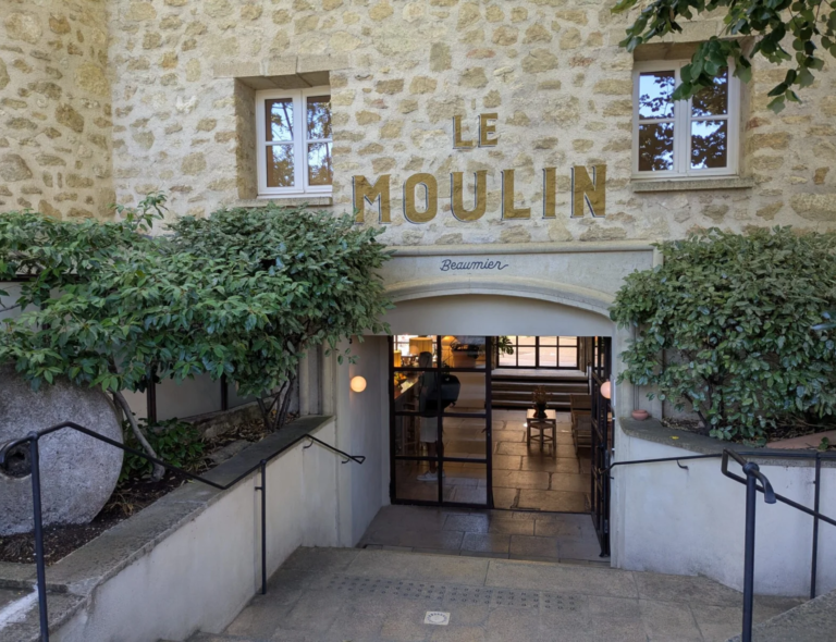 Lourmarin Provence: France’s Hidden Hilltop Gem